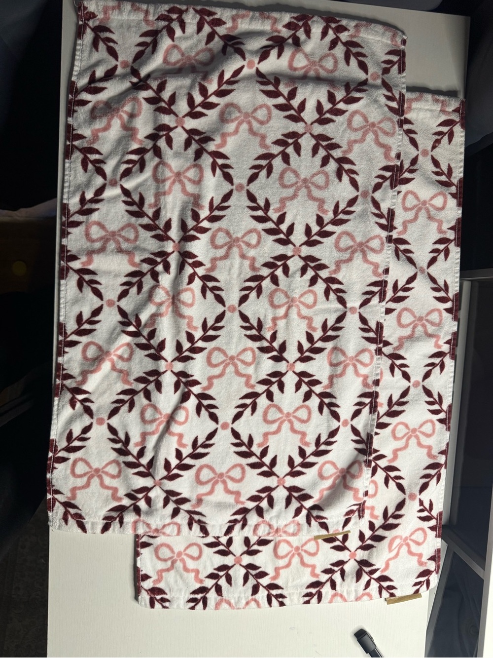 3 DC White Hand Towels with Pink and Burgundy Bow Pattern